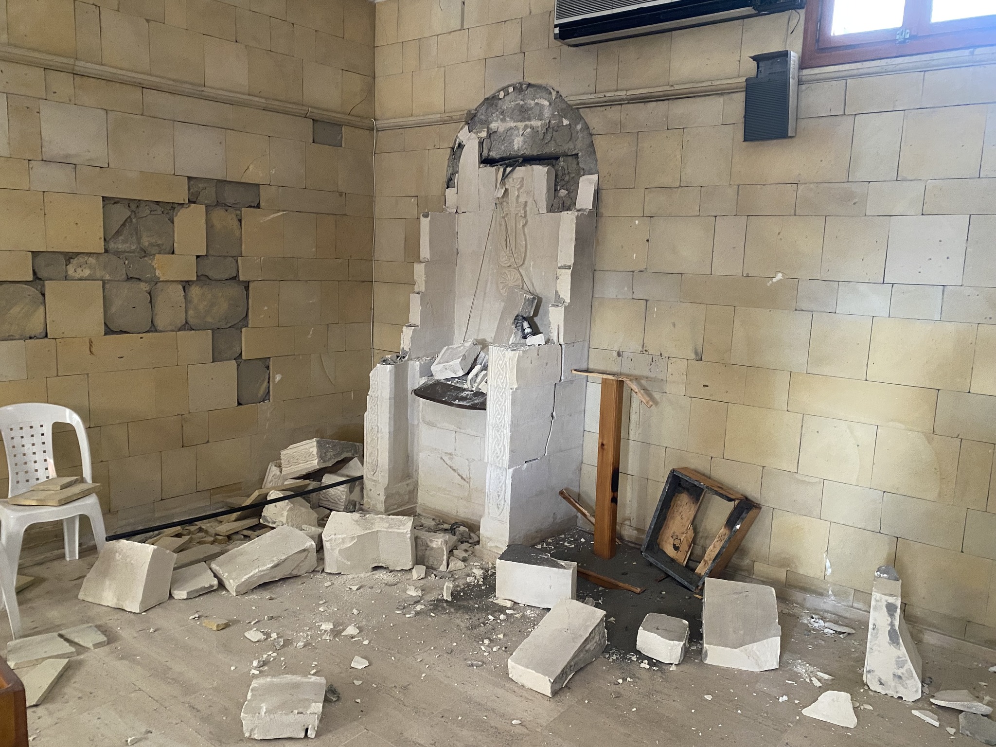 Hatay'da yıkılan kiliseler için Kültür Bakanlığı ile toplantı